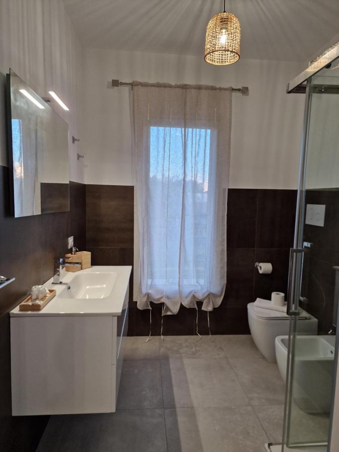 Villa Eden, Bed And Breakfast 奇尼斯 外观 照片