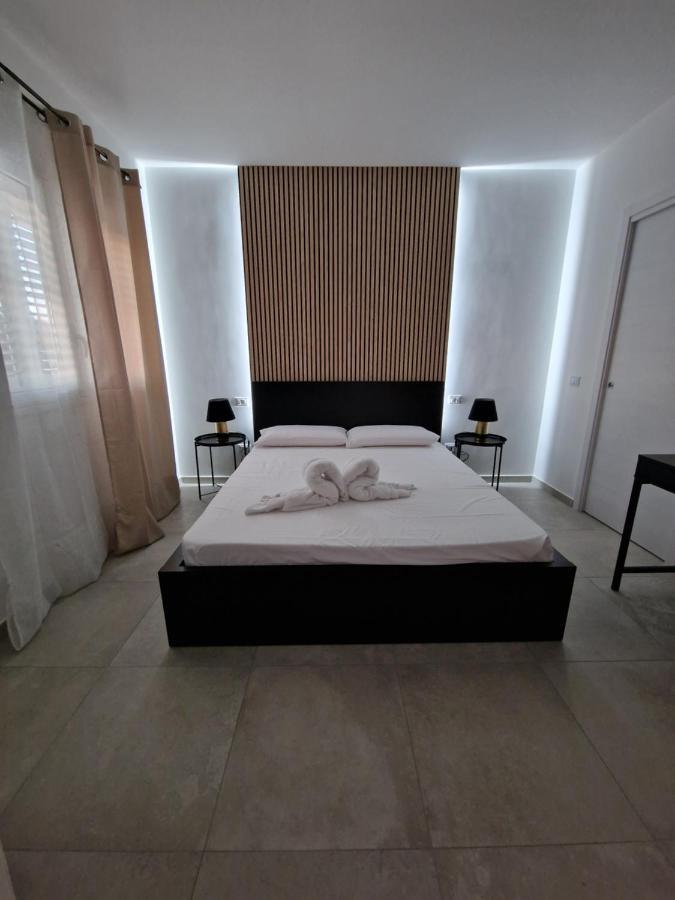 Villa Eden, Bed And Breakfast 奇尼斯 外观 照片
